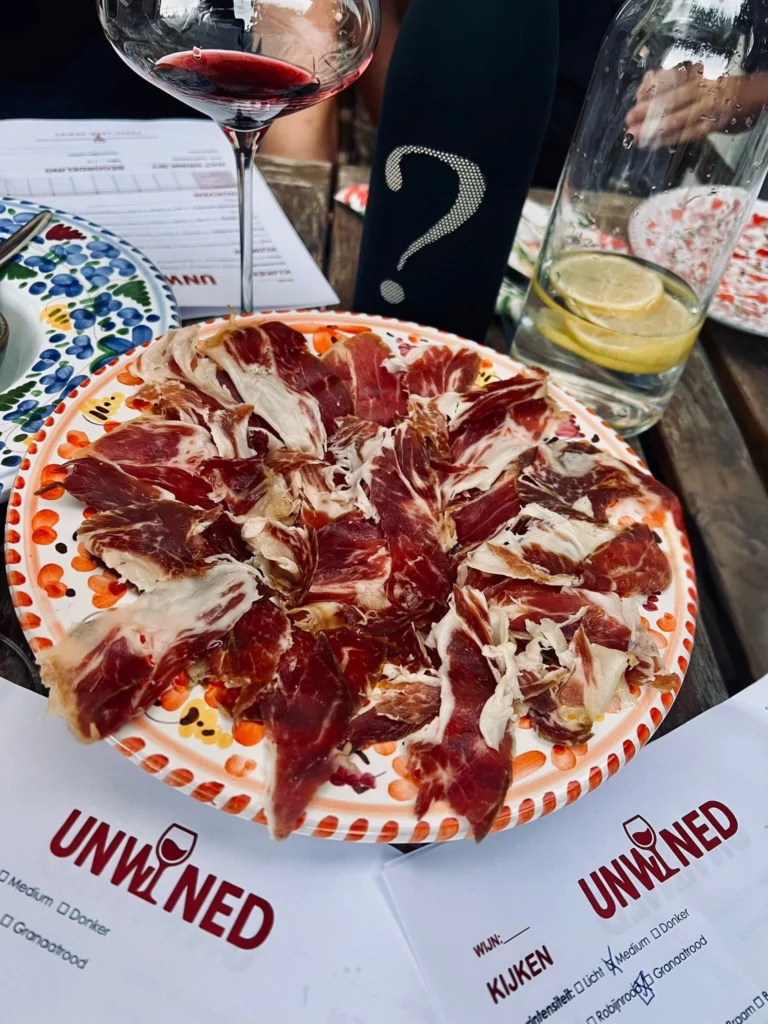 Instagram post from unwined_nl. This post is in position 0.